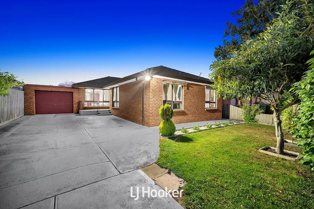 32 Kays Avenue, Hallam, VIC 3803
