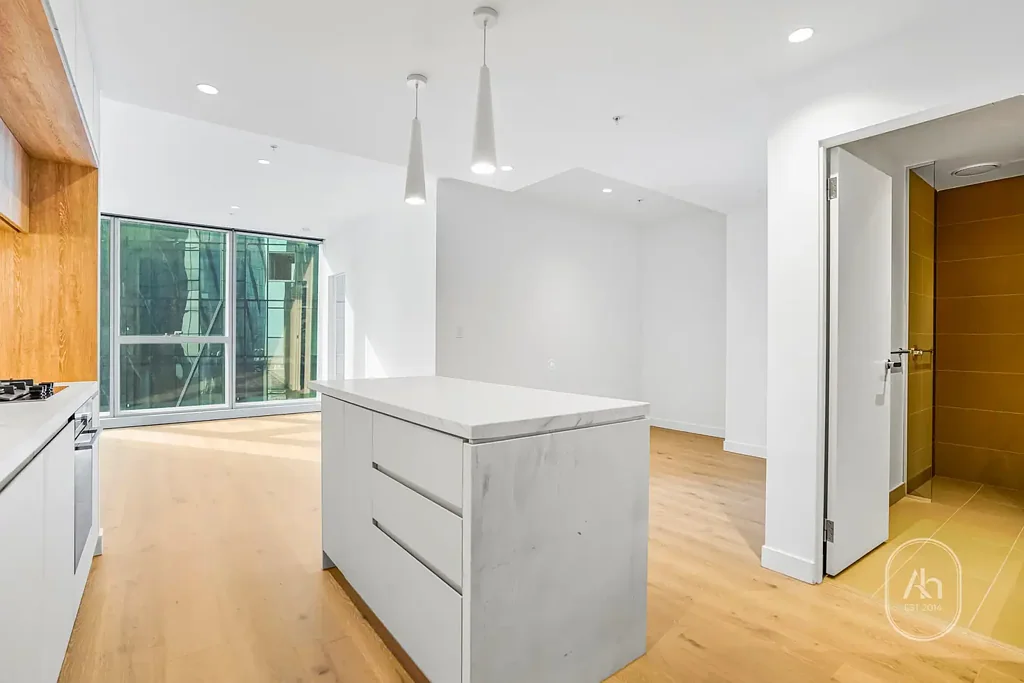One-Bed One-Study Apt @WSP Building (Including Fridge & Washing Machine)