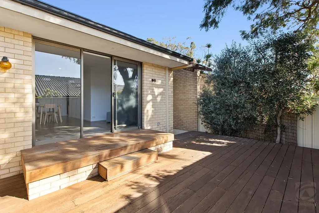 Gorgeous villa in sought after Doubleview location! 
HOME OPEN SATURDAY 20 JUNE AT 9.00AM SHARP!
