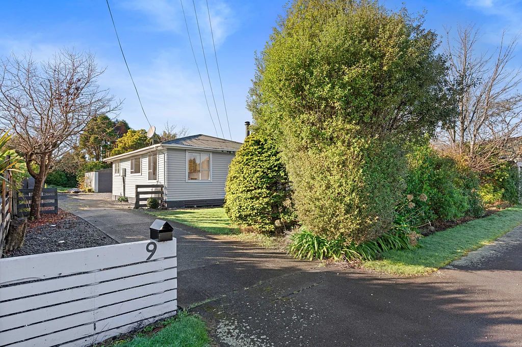 9 Anderson Street, Eketahuna, Tararua, Manawatu-Wanganui