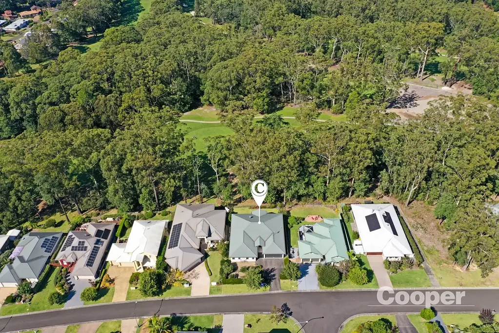 17 Yarrawonga Drive, Mollymook Beach, NSW 2539