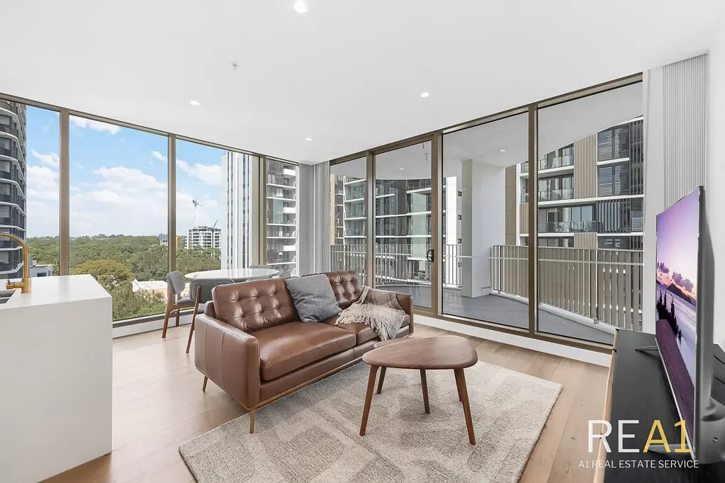 Macquarie Park 2房 Macquarie Park核心地 两卧现代公寓 时尚厨房 安全车位 步行商圈大学 Elevate your lifestyle with seamless luxury and practicality at Park One - where refined living begins.