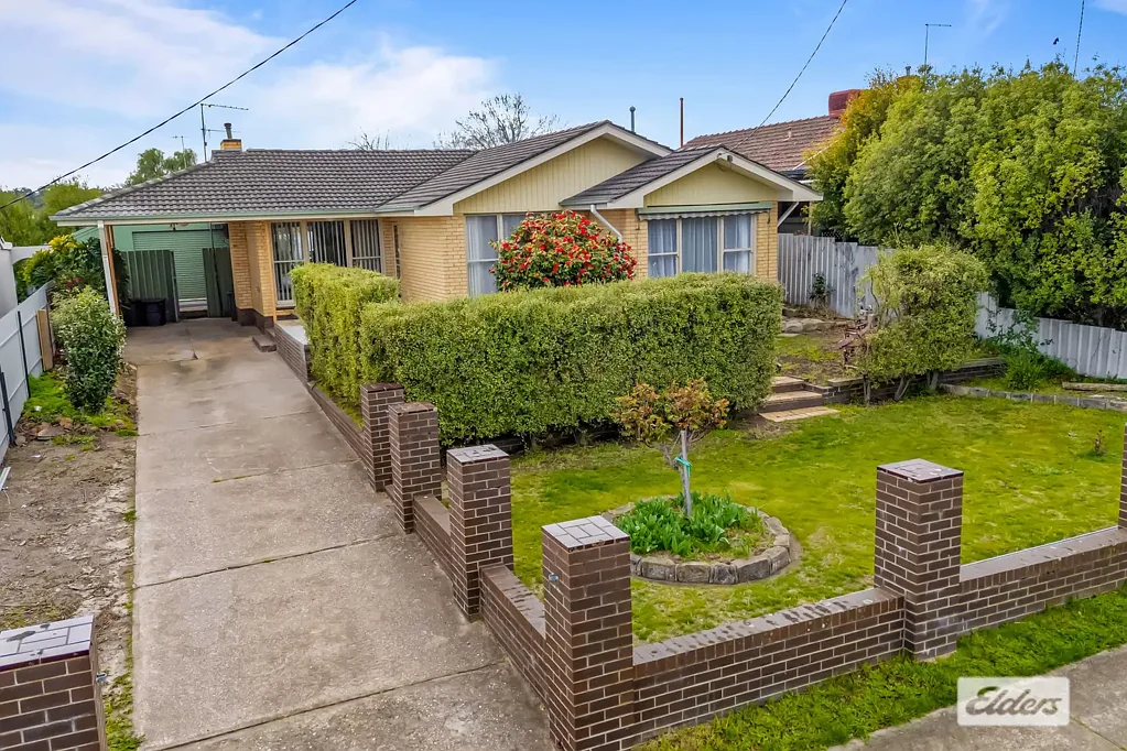 Stawell 3બેડરૂમ Spacious, Versatile & Full of Potential in a Prime Location