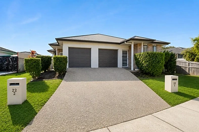 Beachmere 2 Slaapkamer Effortless Living Just Moments from the Waterfront