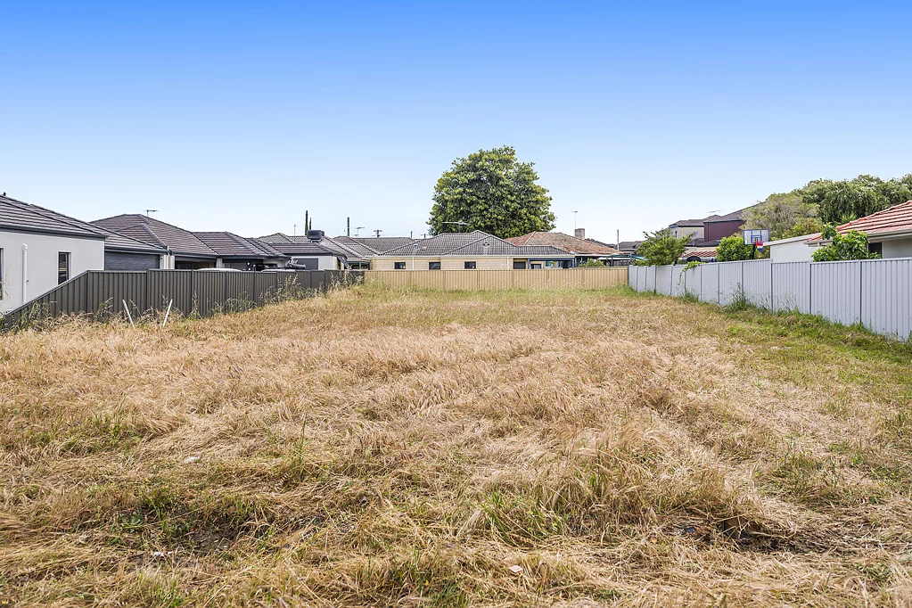 119 Ravenswood Drive, Westminster, WA 6061