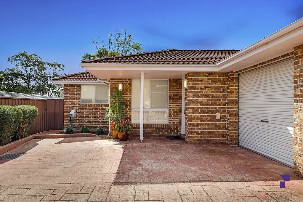Greenacre 4 Bedroom Well-maintained boutique Villa with private courtyard in a quiet complex with no quartile strata fee