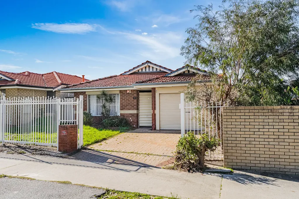 Redcliffe 3房  Private, Secure & Perfectly Positioned!