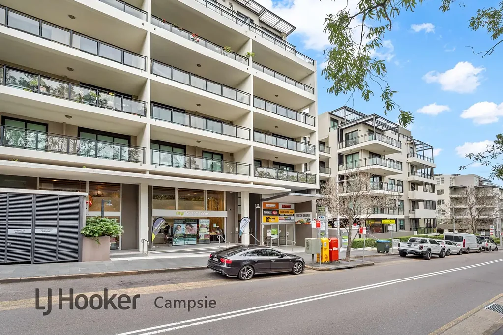 Meadowbank 1Moenga Beautifully Appointed Lifestyle Abode in Prime Waterfront Setting!