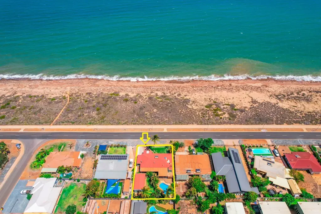 Port Hedland 4ਬੈੱਡਰੂਮ Absolute BEACH FRONT!!! Entertainers Delight! Beautiful FAMILY HOME with Pool!!!