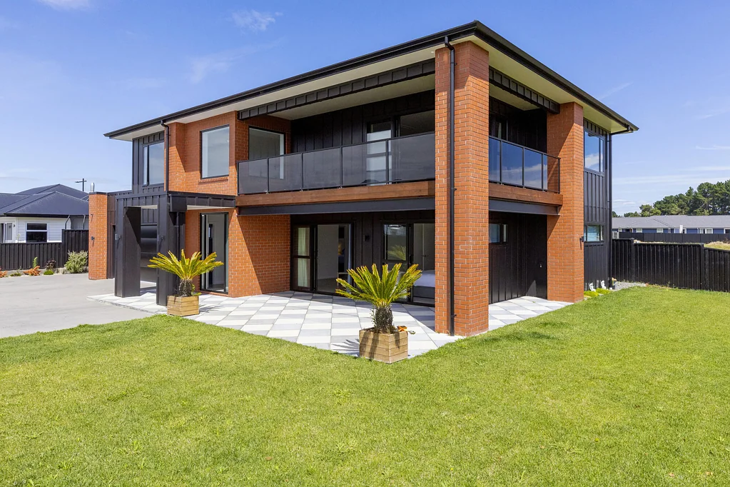 Wharewaka 4침실 Statement living