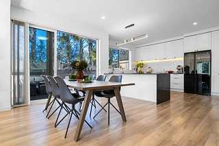 335A East Coast Road, Mairangi Bay, North Shore City