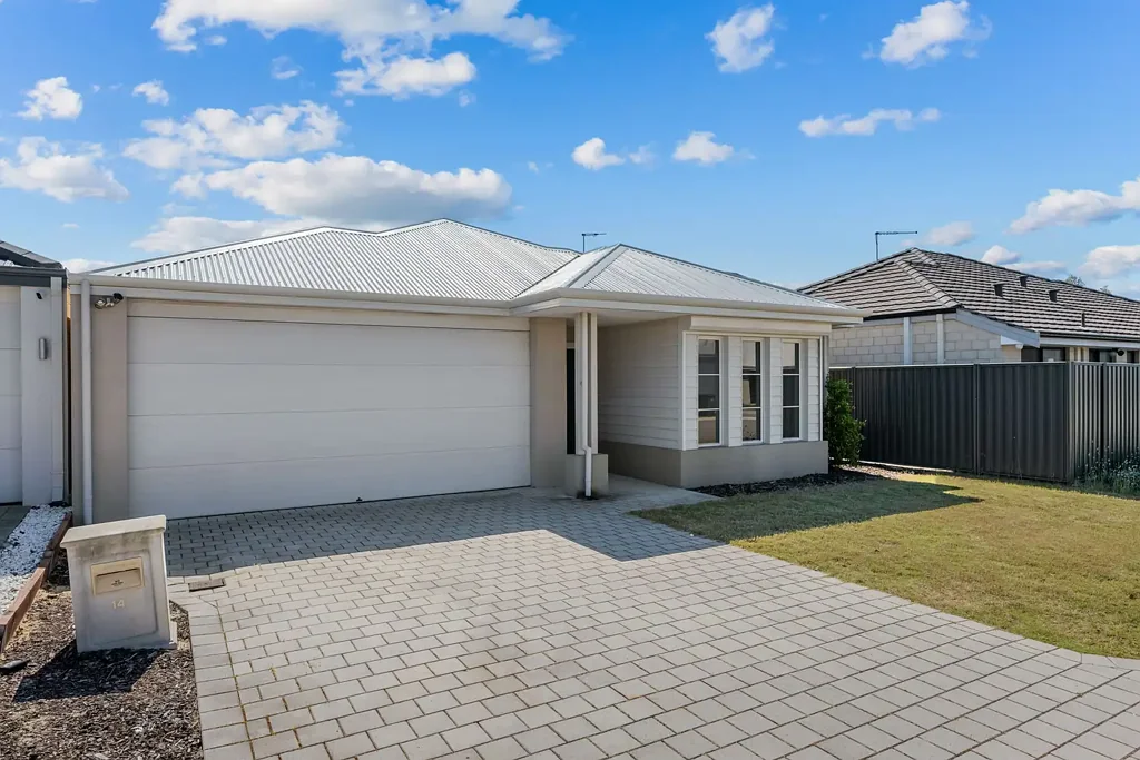 Modern, Low-Maintenance Living in the Heart of Treeby