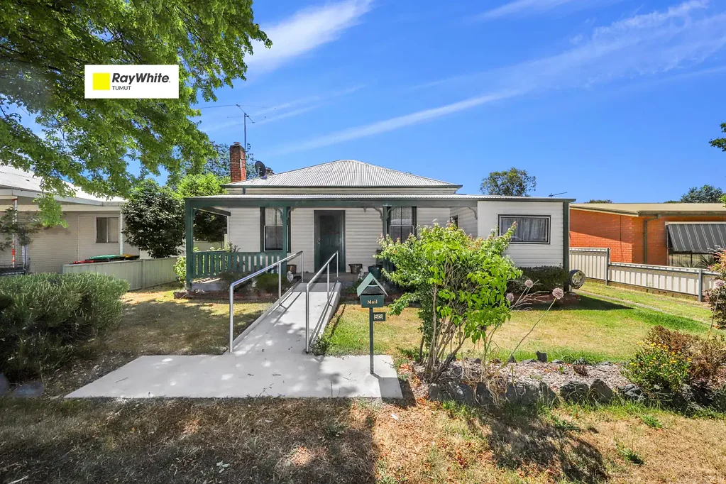 53 Herbert Street, Tumut, NSW 2720