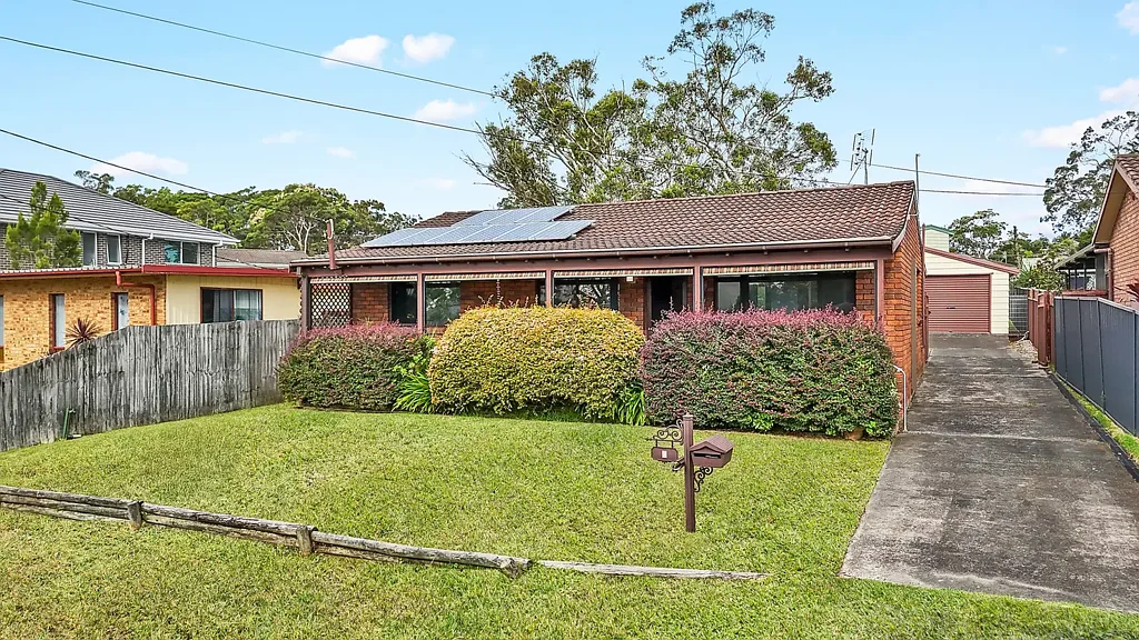 7 Naroo Avenue, Summerland Point, NSW 2259