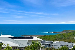 12 Sunnyspot Boulevard, Catherine Hill Bay