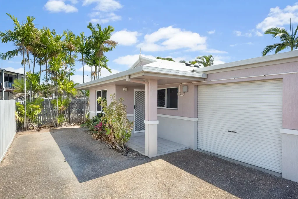 Currajong 2 Bedroom Private, Low-Maintenance Living in a Convenient Location