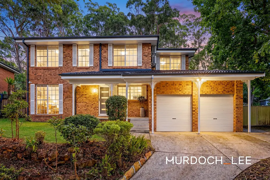 Cherrybrook 4房 宽敞778sqm地块 优越Cherrybrook位置 步行生活圈 四卧主套 时尚翻新厨房 宽敞户外娱乐区 私密遮盖露台 Impressive High-Side Family Home | Walk to CTHS & Amenities