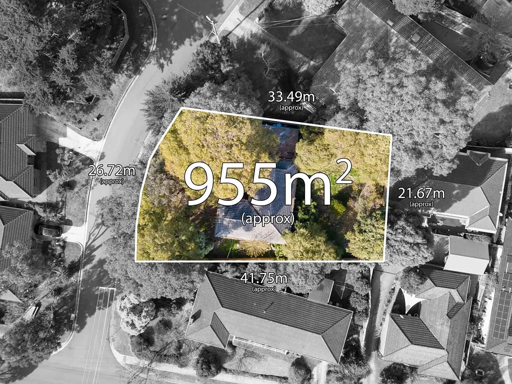 Chirnside Park 3 Bedroom The Brief: Unleash Your Vision: Prime Investment/Development Opportunity at 9 Bridle Path, Chirnside Park
