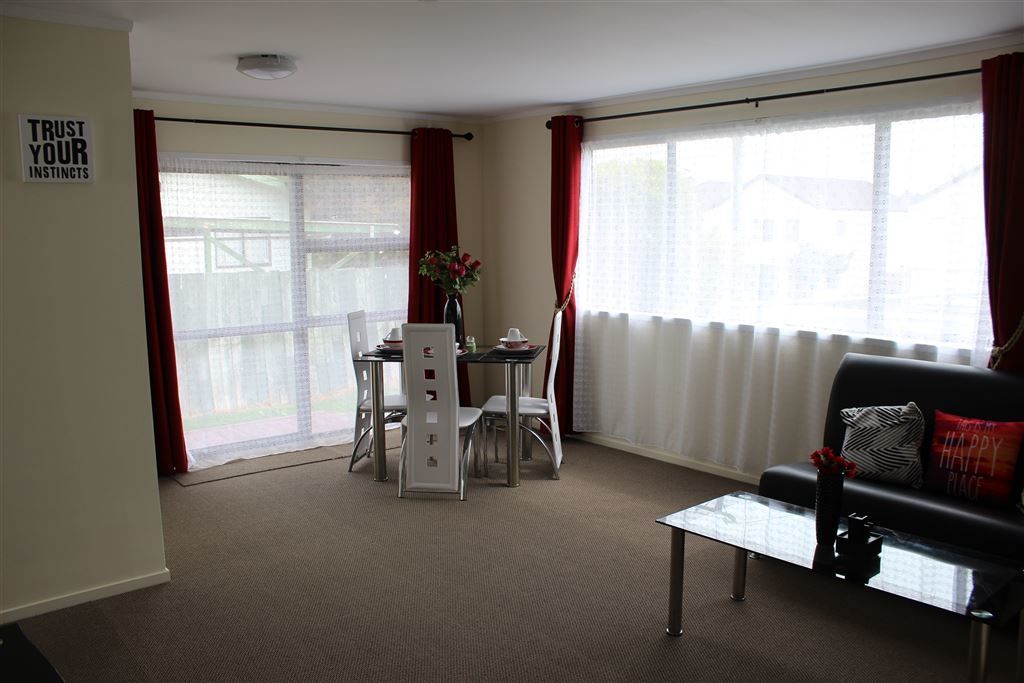 1/48 Pooks Road, Ranui, Auckland - Waitakere, 3 chambres, 2 salles de bain