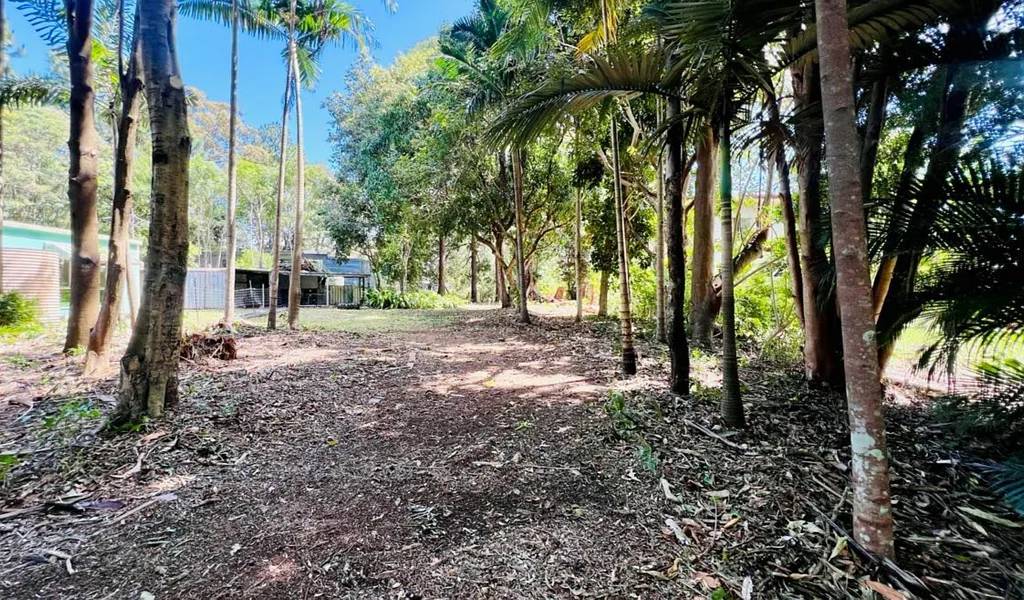 183 High Central Road, Macleay Island, QLD 4184