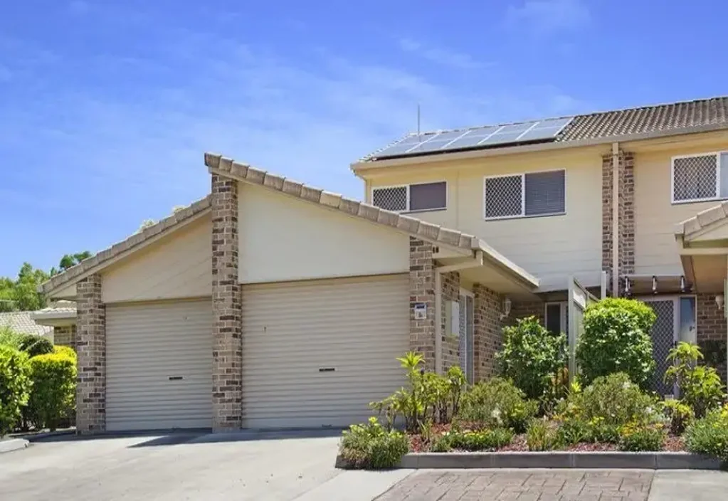 Comfortable Townhouse Living Close to Westfield Strathpine
