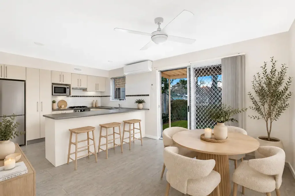 3 Bedroom Townhouse with large Outdoor Areas!