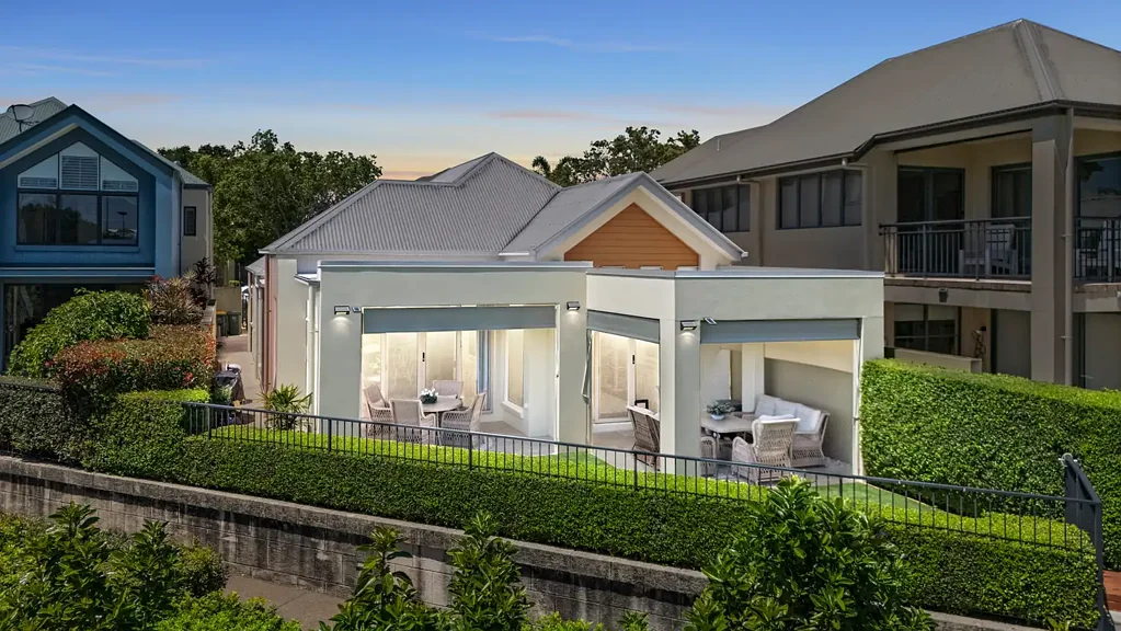2121/1 The Vistas Drive, Carrara, QLD 4211