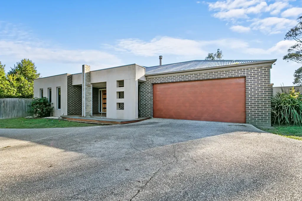 82 Cross's Rd, Traralgon, VIC 3844