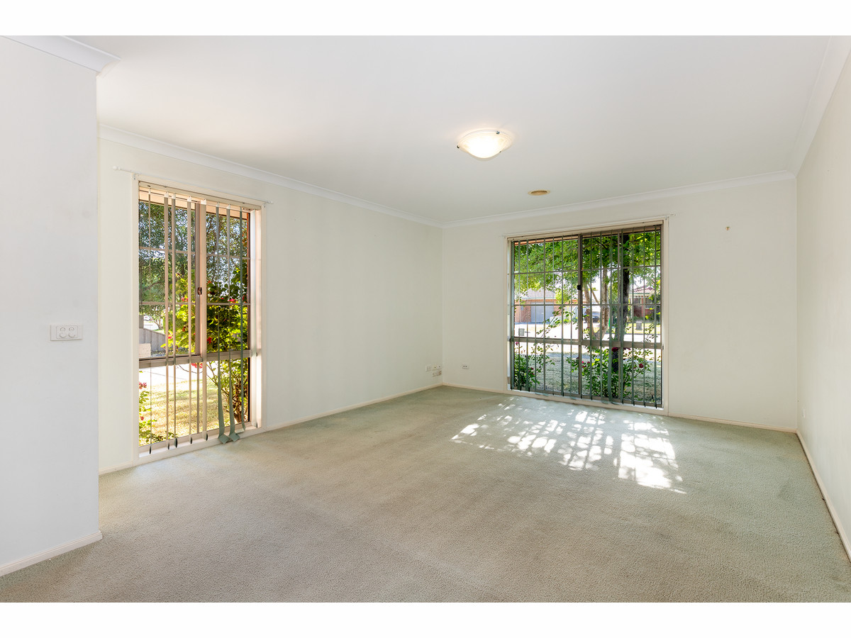 33 DUNDEE DR, WEST WODONGA VIC 3690, 0 Bedrooms, 0 Bathrooms, House