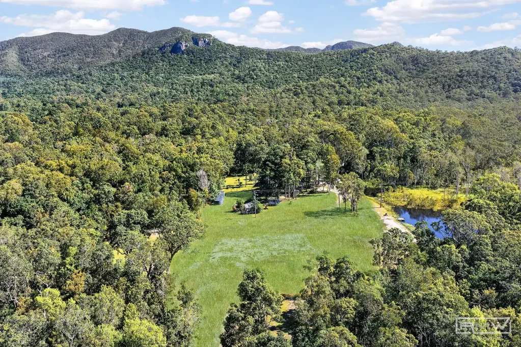 Byfield 3房  Rainforest Retreat with Unlimited Potential on 35.31 Acres