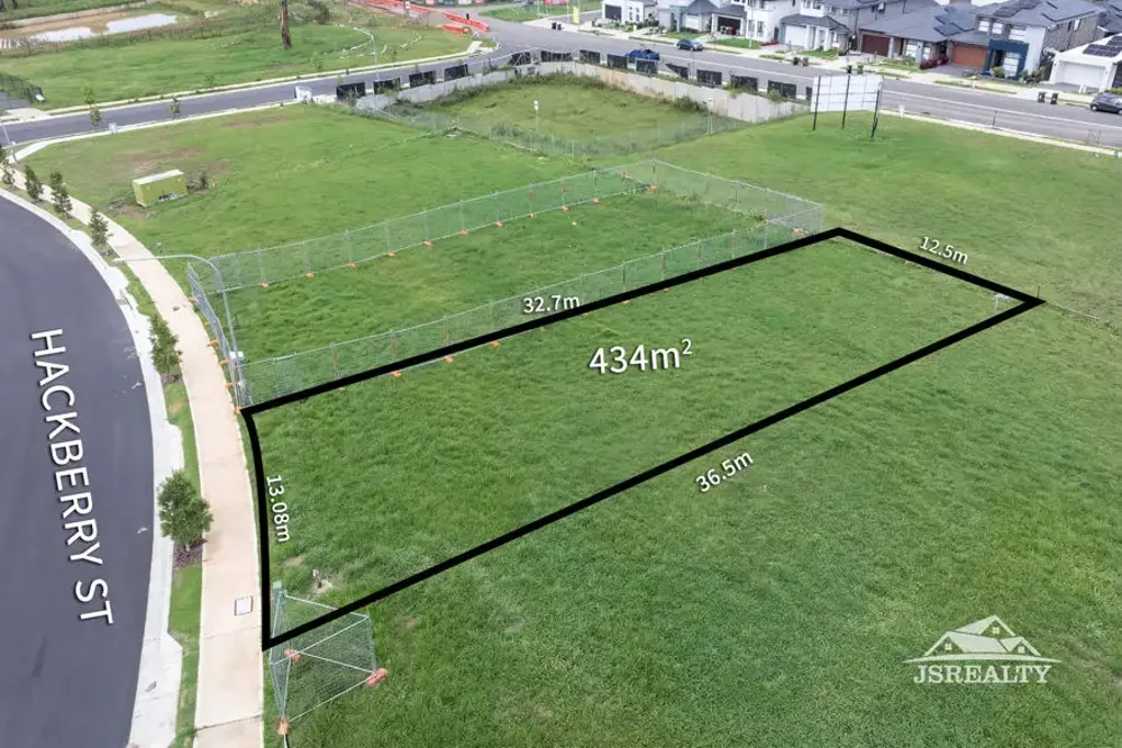 Oakville 434平米平坦地块 北向朝阳 理想建宅基地 便捷学校购物 游泳池空间 Registered Vacant building block, ready to build on !