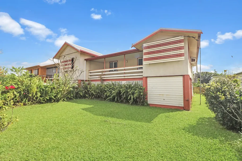 FAMILY HOME IN GOOD LOCATION