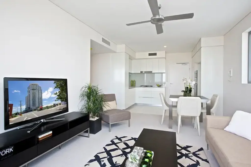 1 BEDROOM + CARPARK