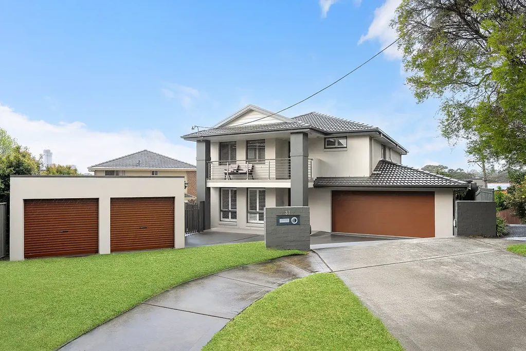Marsfield 5ਬੈੱਡਰੂਮ Superb family abode on 765sqm