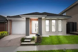 16 Dewpond Drive, Truganina