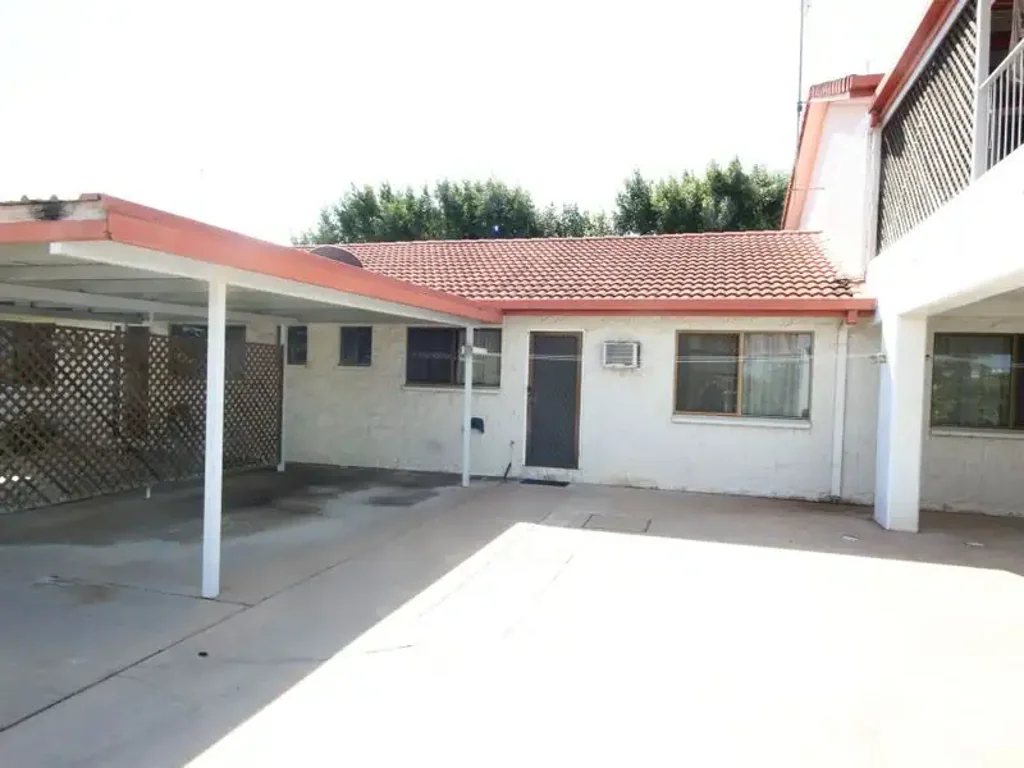 Partly furnished unit inclose proximity to CBD