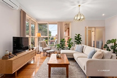 1A Staughton Road, Glen Iris, VIC 3146, 4 phòng ngủ, 2 phòng tắm, House