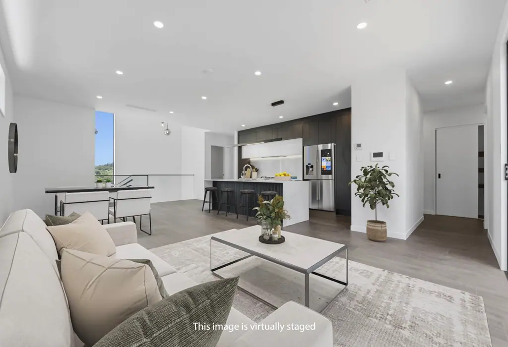 Orewa 5房  Executive Coastal Living in Orewa's Best Suburb