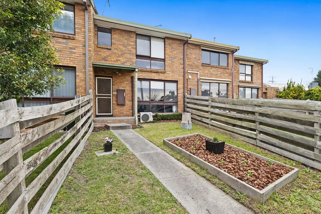 Traralgon 2部屋 Stylish, Low-Maintenance Living in a Prime Location