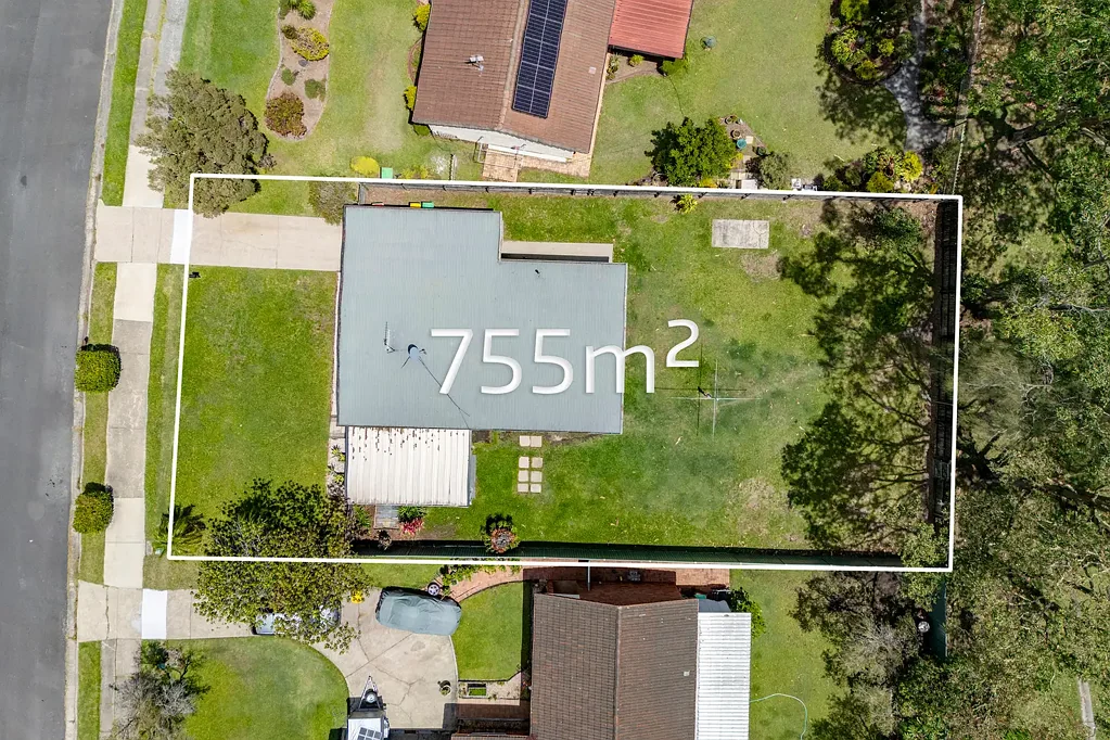 Ashmore 3房  PERFECT FOR THE FIRST-HOME BUYER OR INVESTOR .... ENTRY-LEVEL BUYING FOR THIS PRIME, HIGHLY-SOUGHT LOCATION !!!