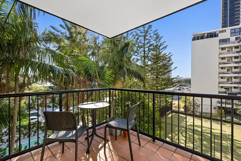 Broadbeach 1ਬੈੱਡਰੂਮ Spacious 1-Bedroom Apartment in Prime Central Location