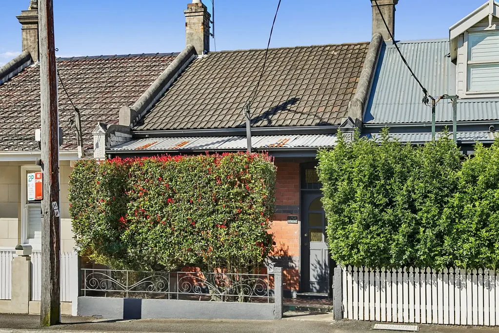 Leichhardt 2 Slaapkamer A Delightful Terrace Full of Character & Garden Bliss