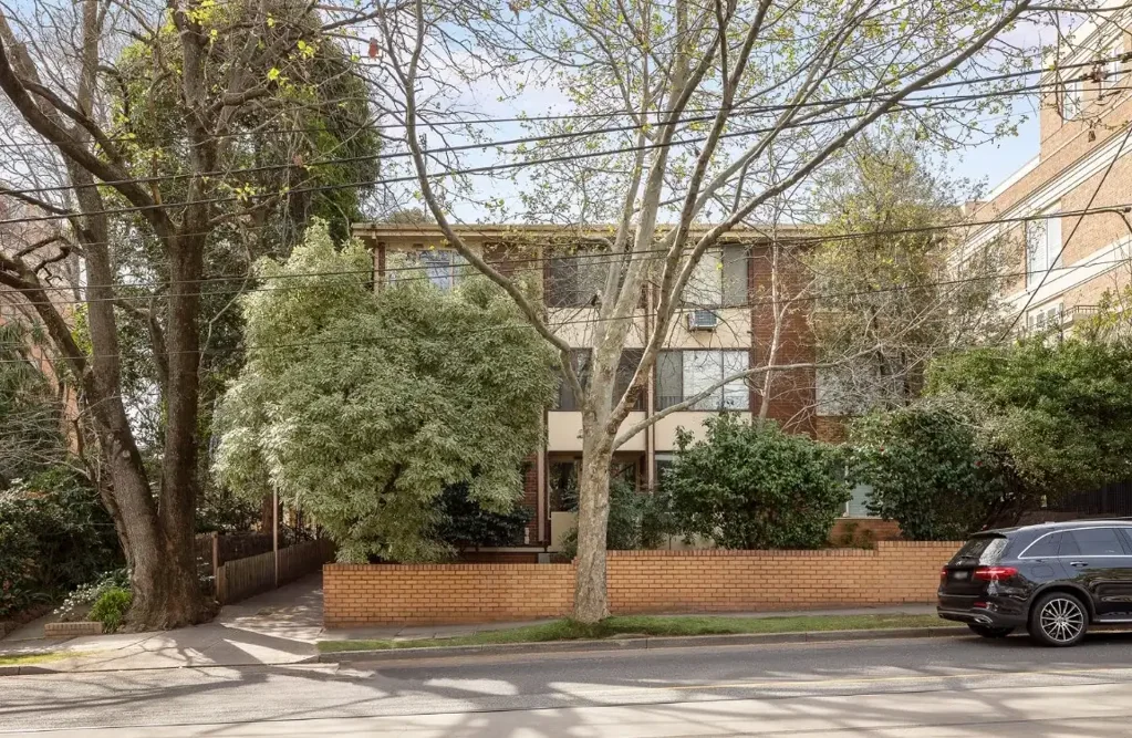 Modern Apartment in Prime Toorak Location