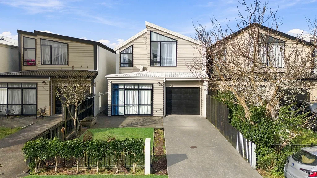 Papakura 4Kwarto VENDOR SAYS SELL!