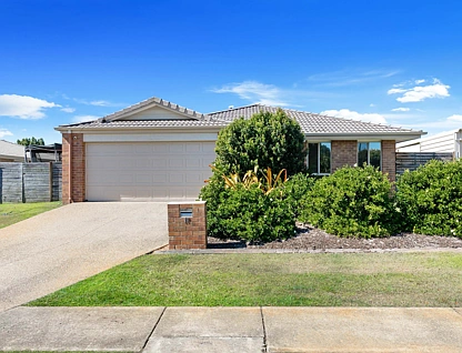 17 Santa Maria Avenue, Urraween, Wide Bay, 4 Schlafzimmer, 2 Badezimmer, House