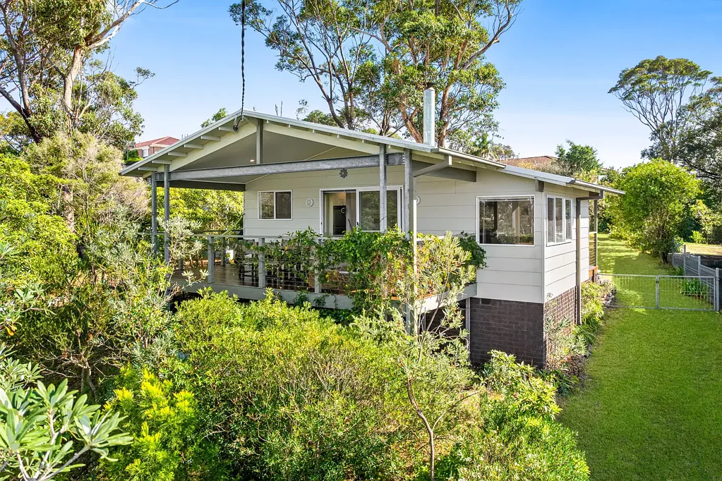 32 Mulgowrie Street, Malua Bay, NSW 2536
