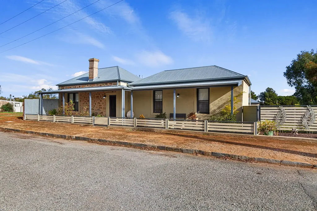 6A Welsh Place, Burra, SA 5417