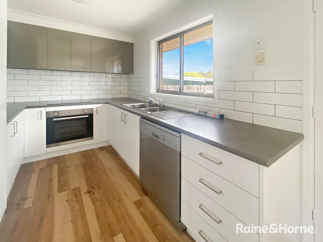 1 RUSSELL AV, NORTH NOWRA NSW 2541, 0房, 0浴, House