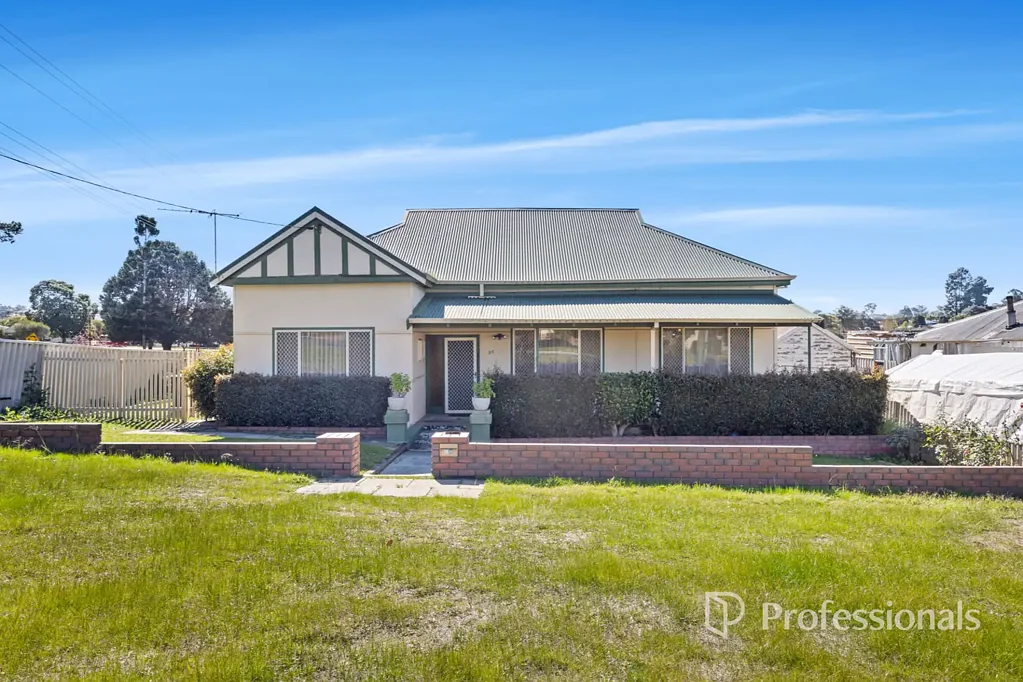 56 Roberts Street, Collie, WA 6225