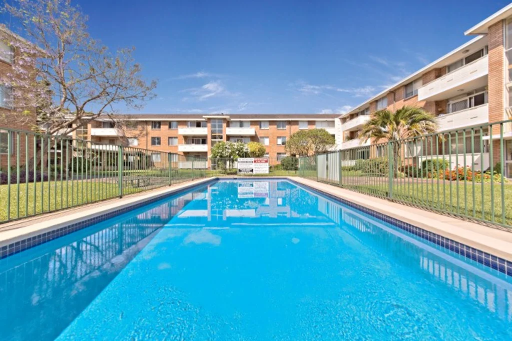 TWO BEDROOM APARTMENT!!